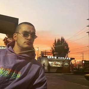 Meet your Posher, Evan